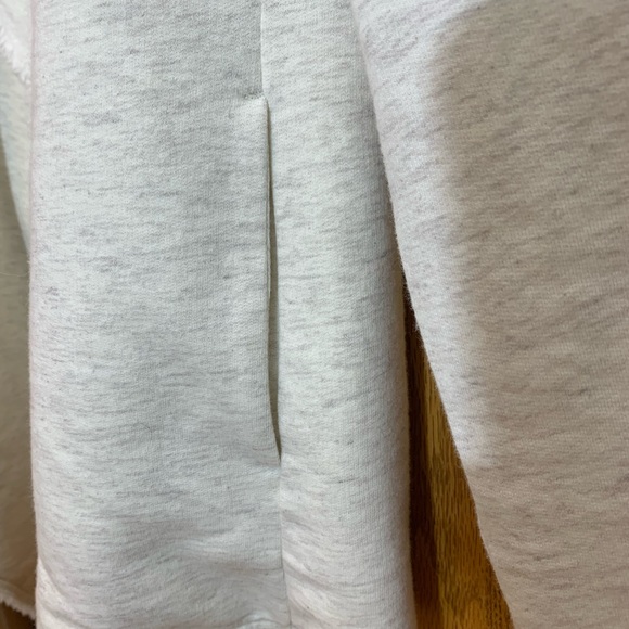 Gaiam ultra soft fleece lined sweatshirt , size extra small - Picture 5 of 9